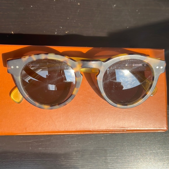 Illesteva Leonard - Custom Sunglasses - Matte Tortoise/Translucent Yellow Frame - Picture 11 of 12